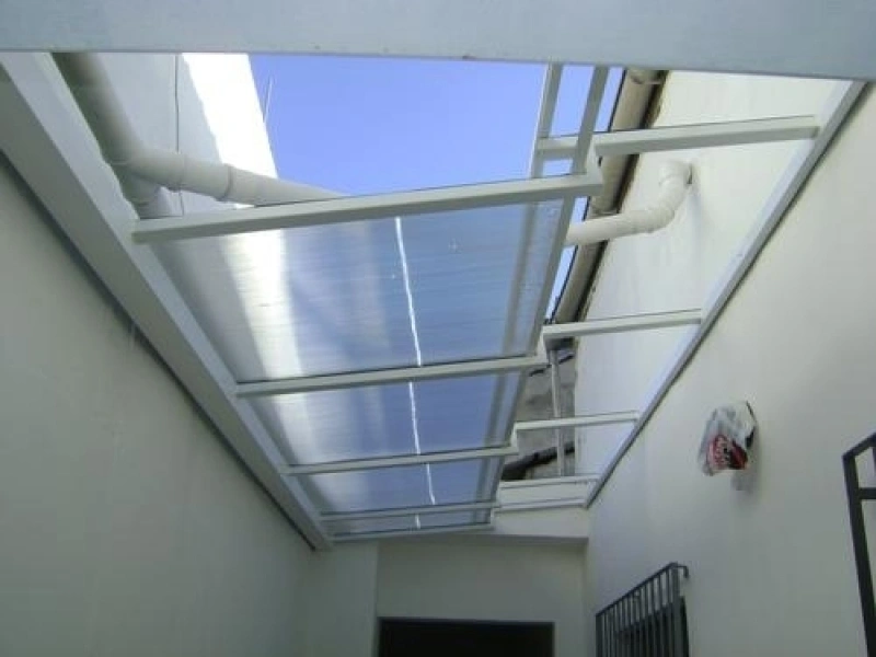 Toldo retrátil para janela