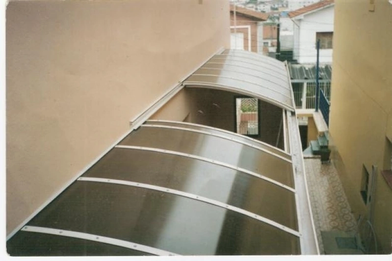 Toldos e coberturas policarbonato